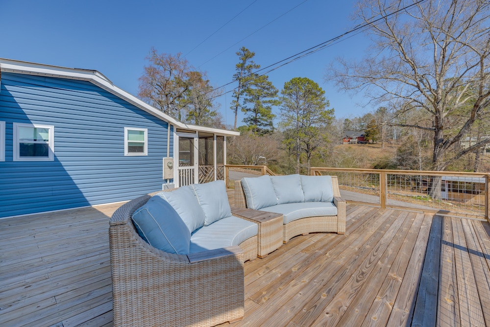 Bright Shelby Cottage w/ Deck  Creek Views! - Property Image 5
