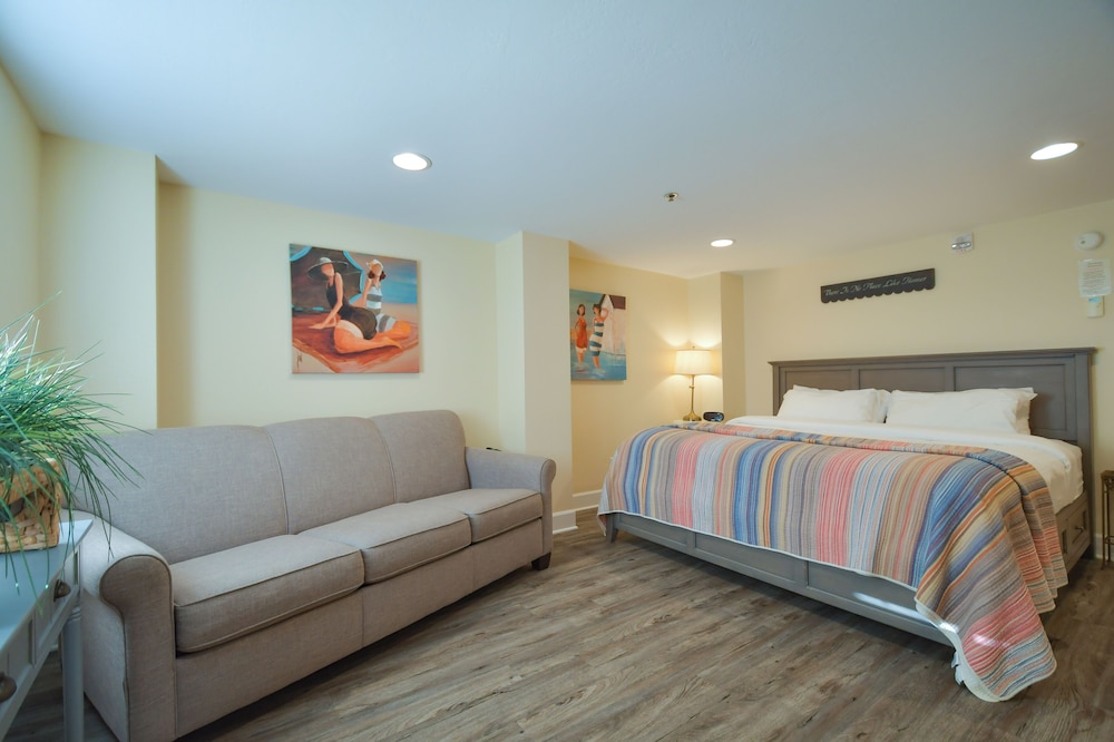 Lakeshore Lodges