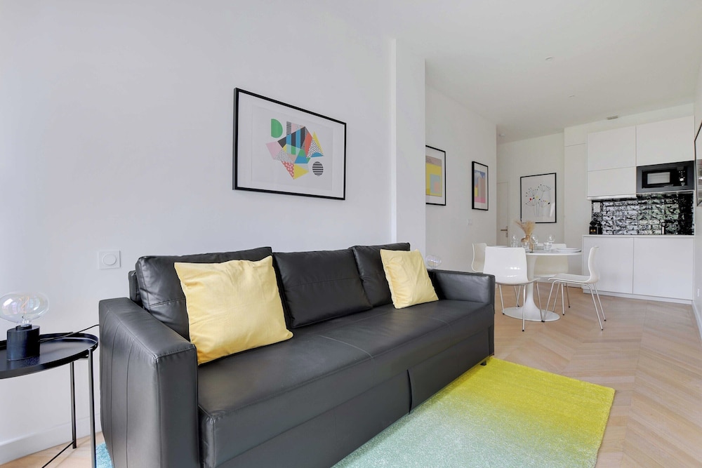 Apartment for 4 Person in Nanterre