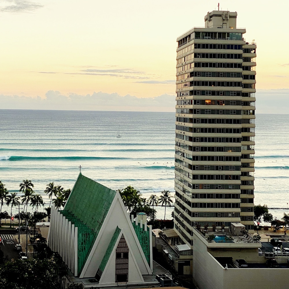 Hotel Waikiki Banyan High Level Condo with Private Lanai by Koko Resort Vacation Rentals - Image 1