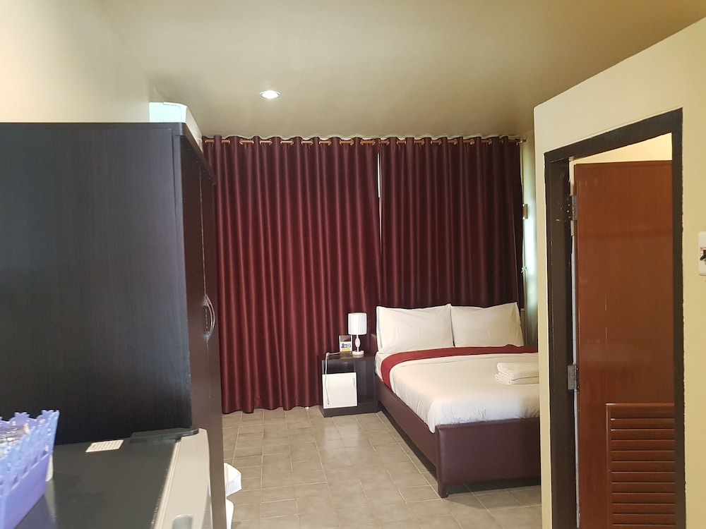 O-Rich Gold Hotel