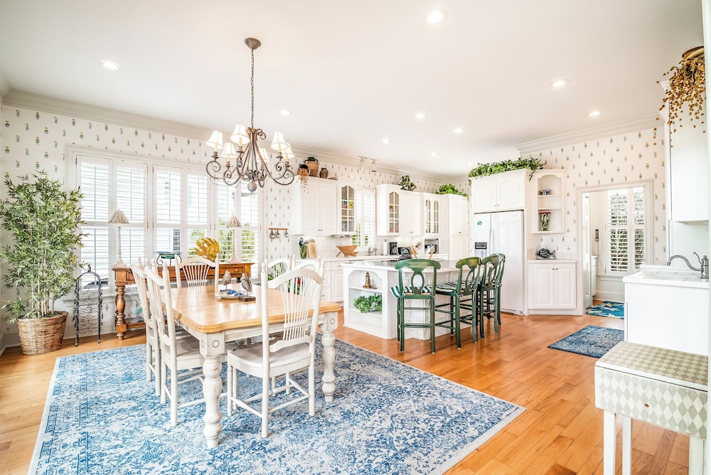 Lachicotte Vacation Rentals