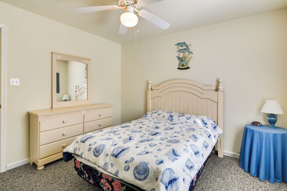 Half-mi to Wildwood Boardwalk: Family-friendly Apt