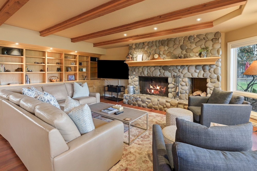 Winners Circle 30 5 Bedroom Home