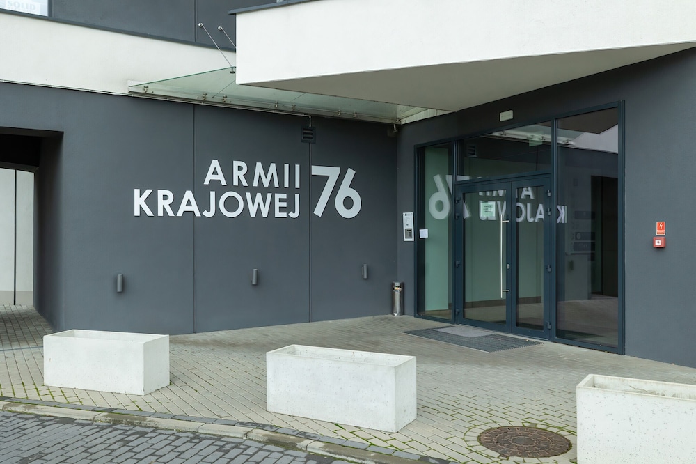 Modern Apartment in Rzeszów by Renters view 4