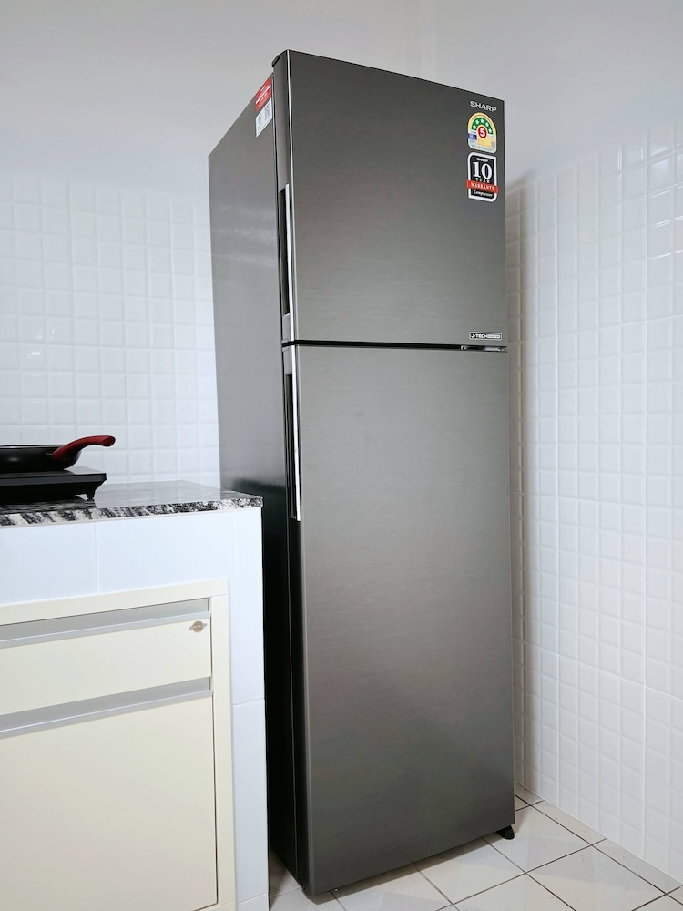 5 Beds 452sqm With Private Garden Pet-friendly Cctv Quiet and Homey