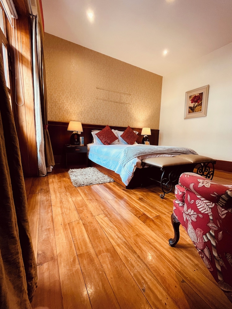 Pepe's House Cuenca Hotel & Hostel