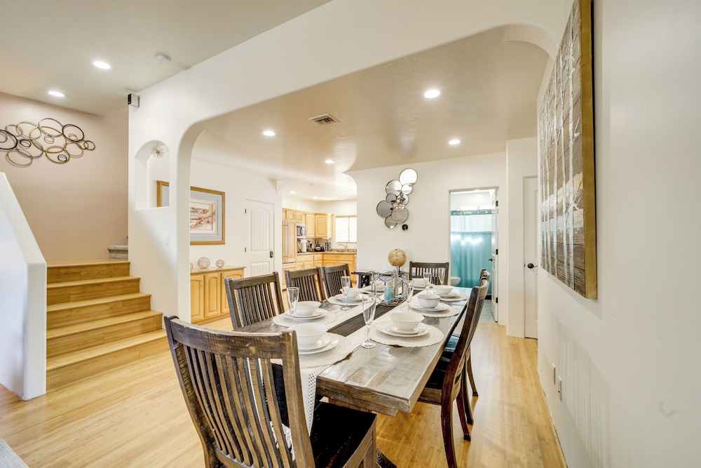 Thunder Mtn Views: Walkable Home in West Sedona!