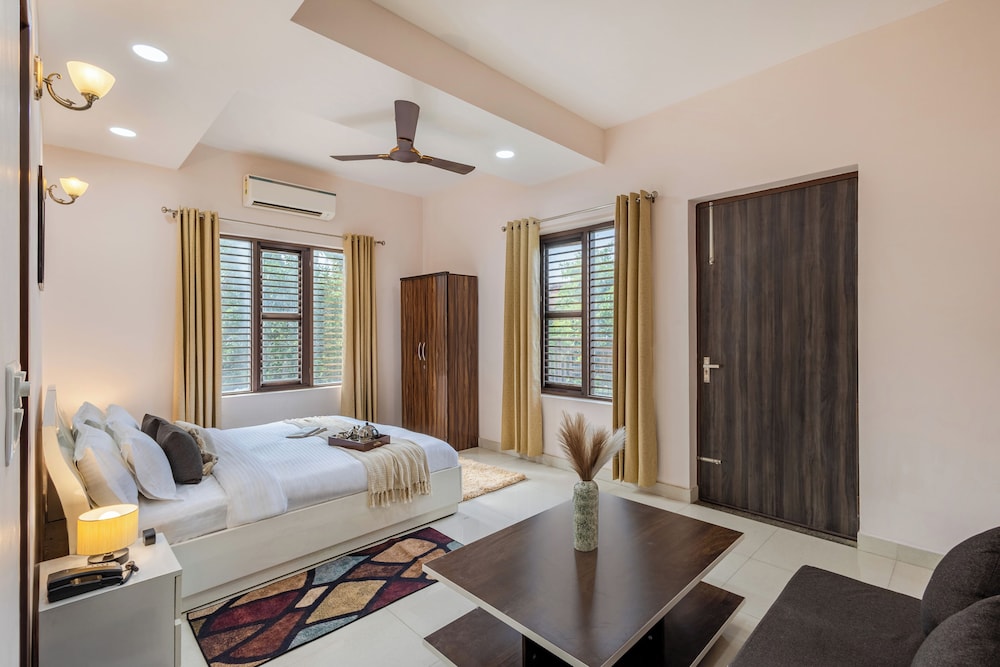 Alaya Stays 5 BHK Pet friendly with pvt pool - Ashirwad Farms