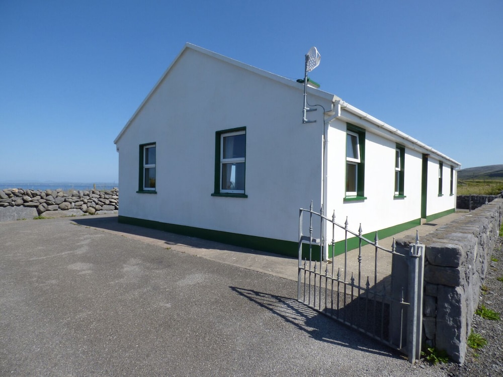 Seaview Cottage view 3