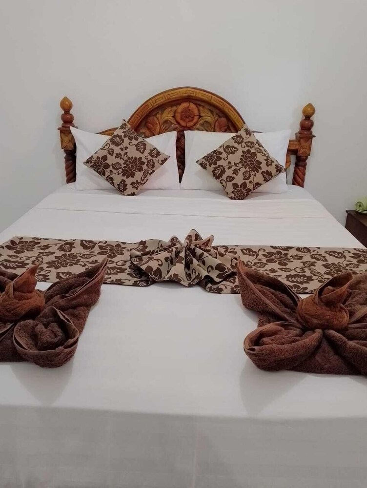 Joevana Cottage view 4