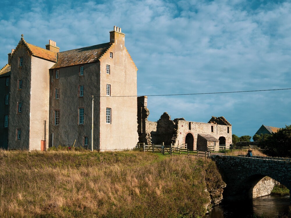 Freswick Castle