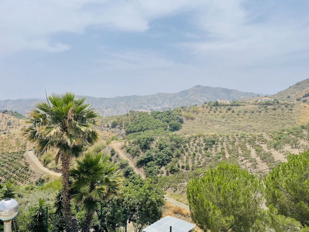 Casa Rural Comares con Piscina Privada by At Home