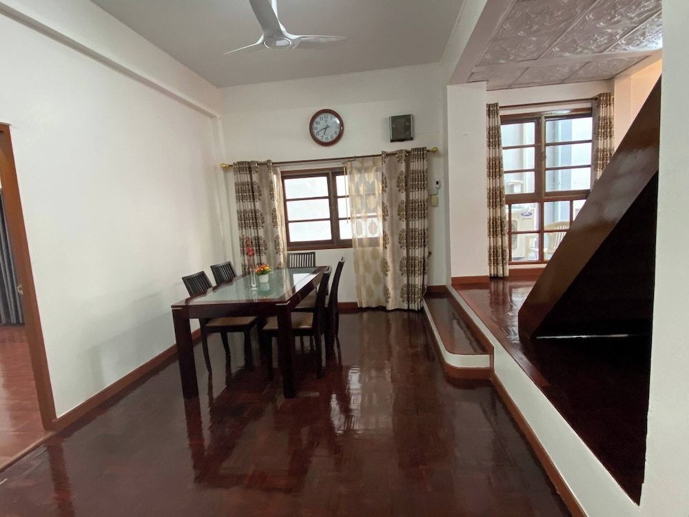 Beautiful 2 Story Newly Renovated Bungalow House