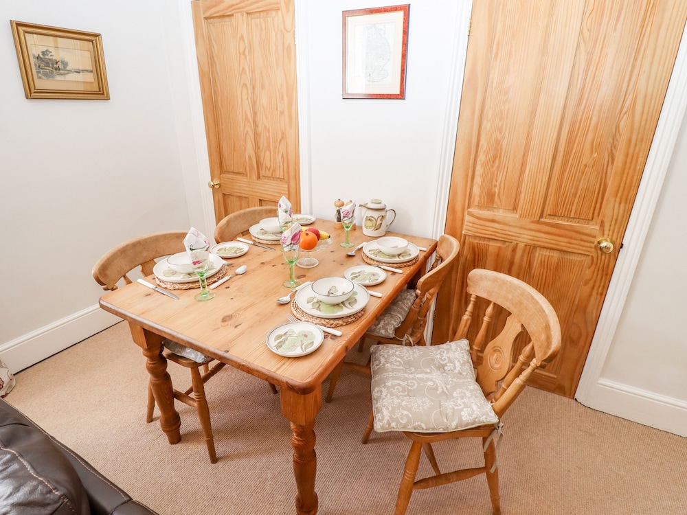 East Farm Cottage