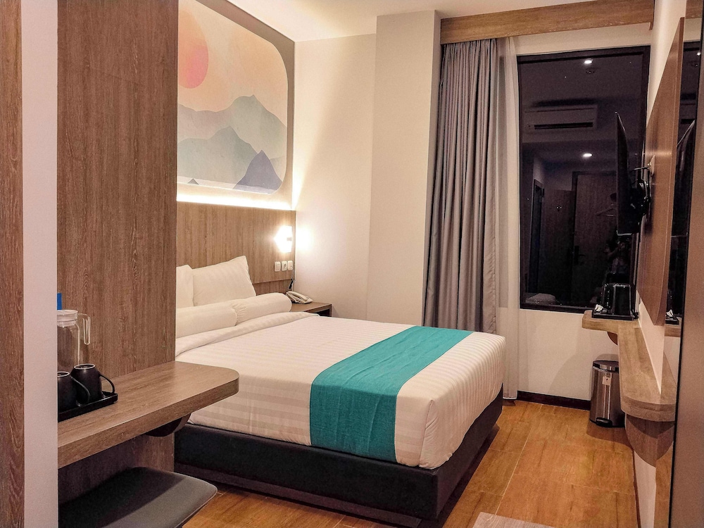 Front One Luxe Hotel Solo