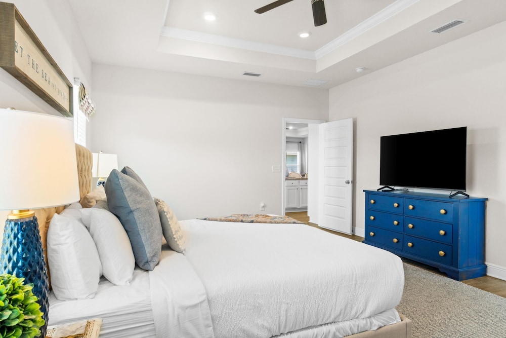 Beach House - Redfish Cove by PHG