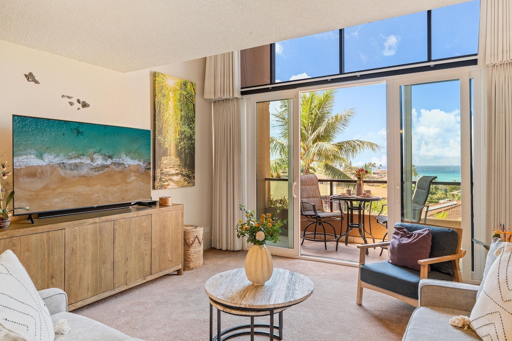 Kahana Villa E609 in Lahaina