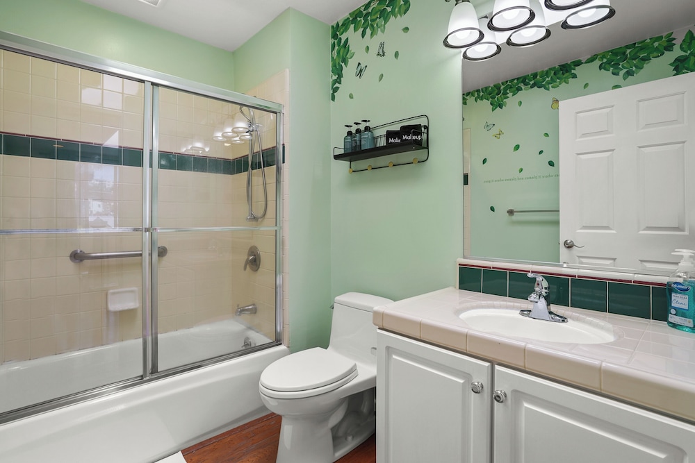 Beautiful Spacious 4BR in Silver Terrace