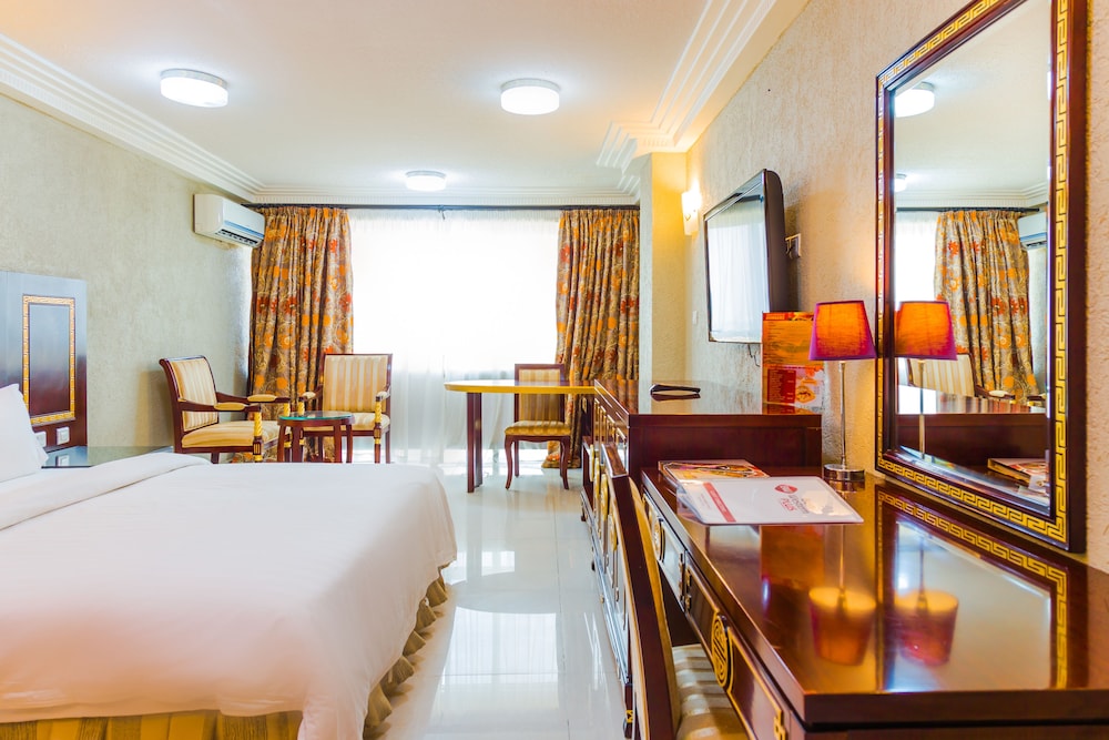 Nobila Airport Hotel