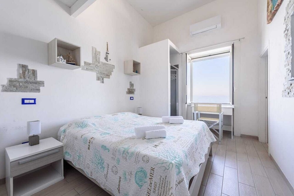 Captain Mike photo 5