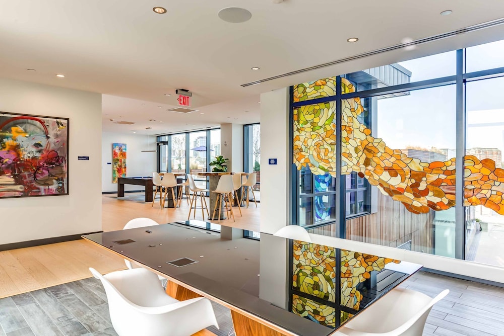 Luxury Apartments by Hyatus Downtown Boston