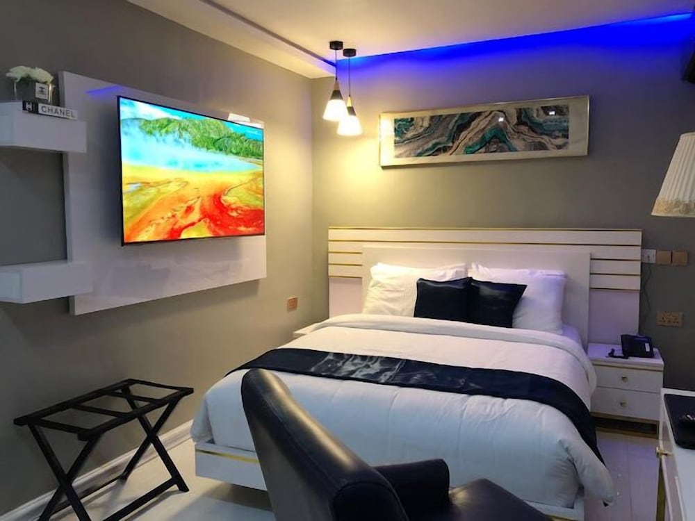 Royal Paradise Apartment