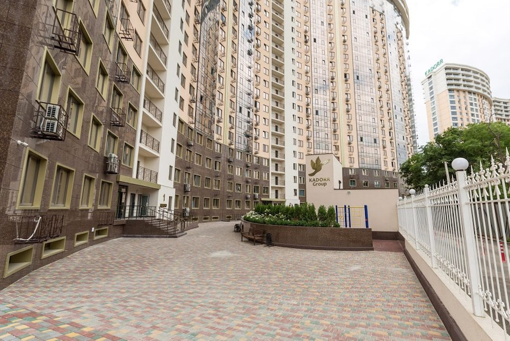Apartment Yuri 42-76 view 2