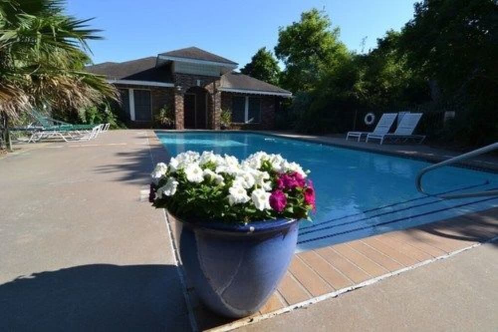 Brenham Vacations - Far View - A Bed  Breakfast Estate - Property Image 7