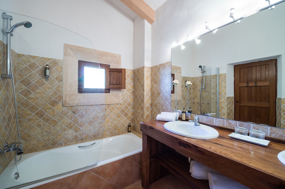 Hotel Rural Can Feliu