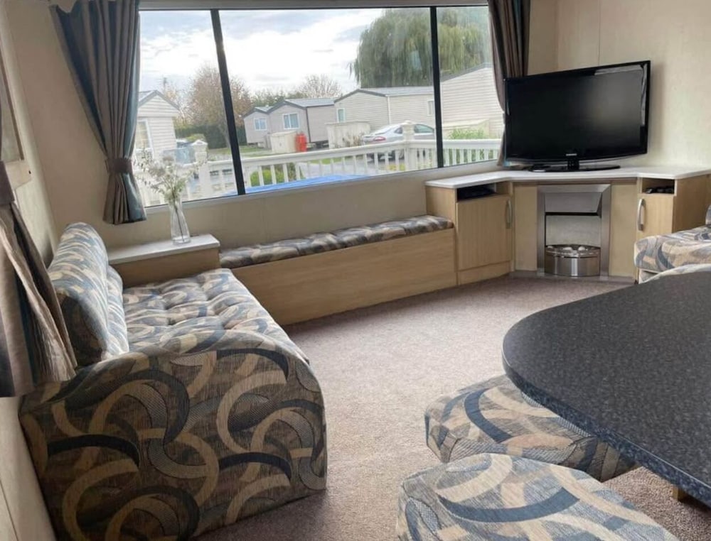 Sunny Chalet Retreat in Skegness