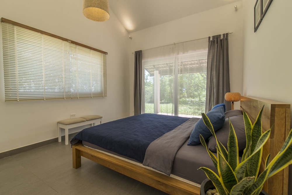 Cashew Cashew Villa