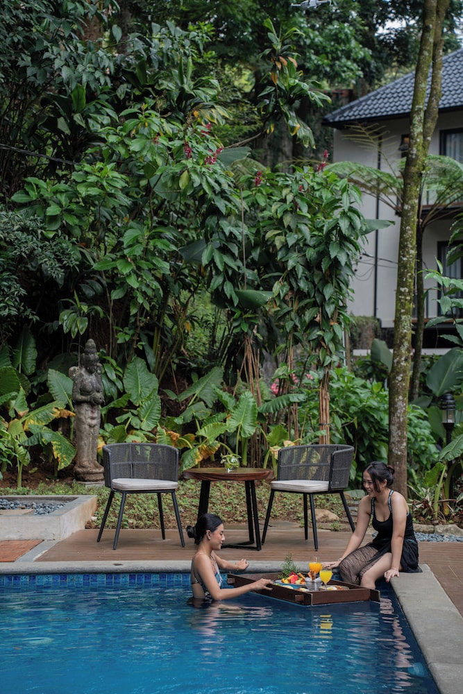 Plataran Puncak Residences