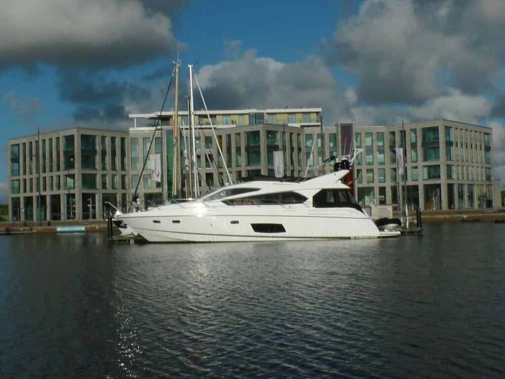 Apartment Newport Weser