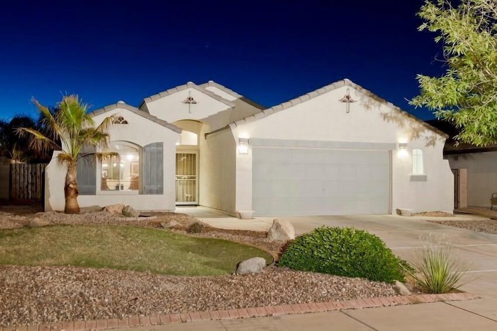 Casa Grande Vacations - All Star By Signature Vacation Rentals - Property Image 1