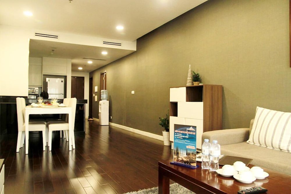 Bayhomes Lancaster Serviced Apartment