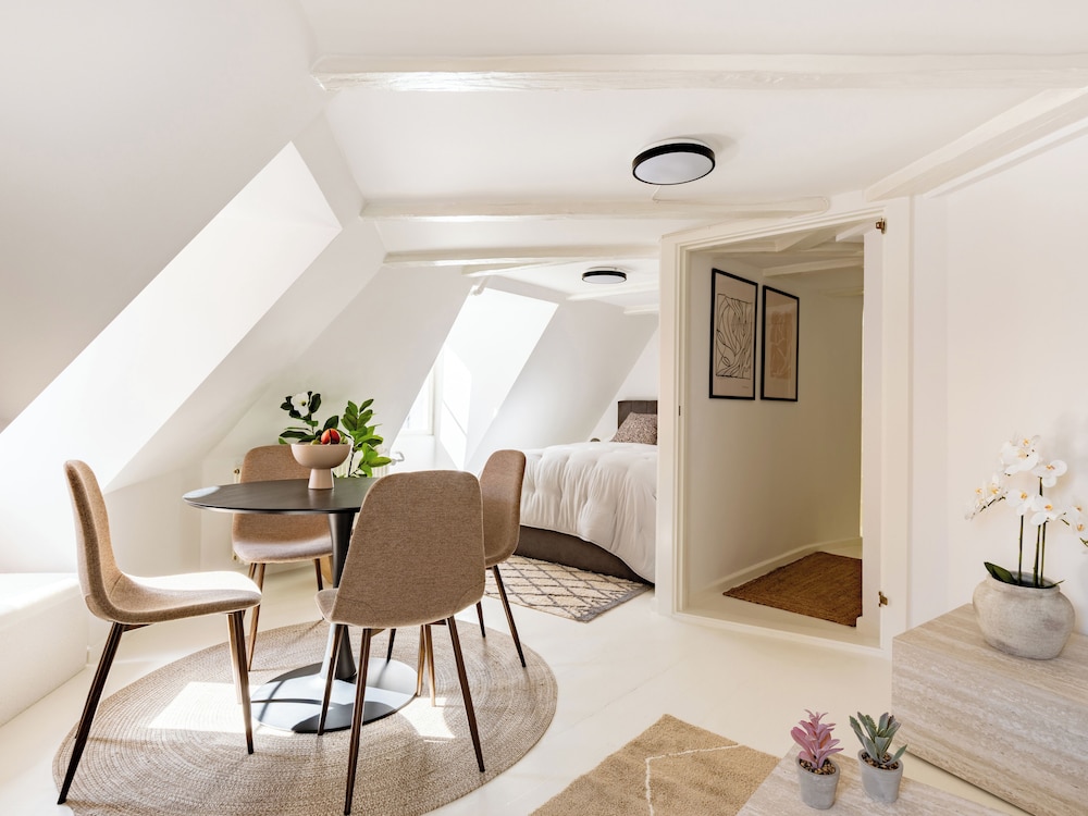 Sanders Admiral - Cosy 1-bdr Apt