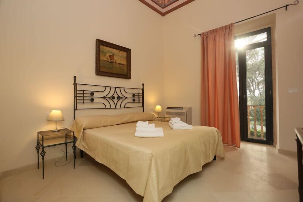 Villa Lucrezio Resort