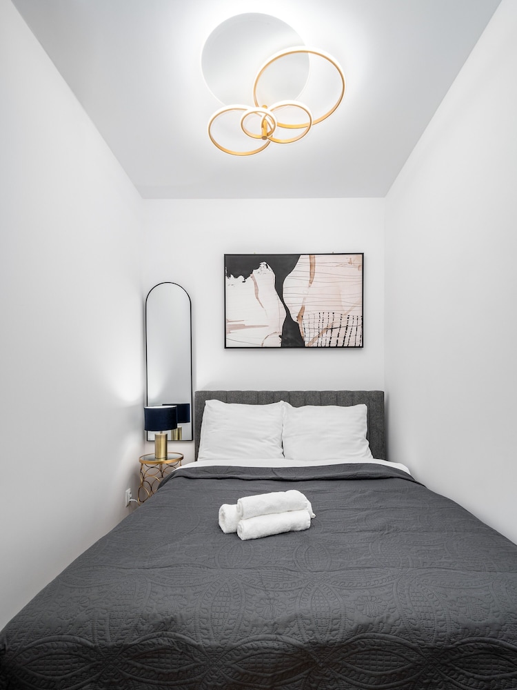Warsaw Apartments Bliska Wola view 4