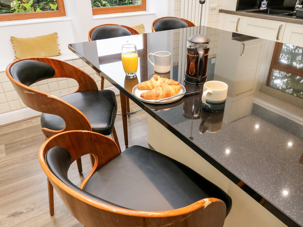 The Old Post Office - Pet Friendly Group Stays in Holmfirth