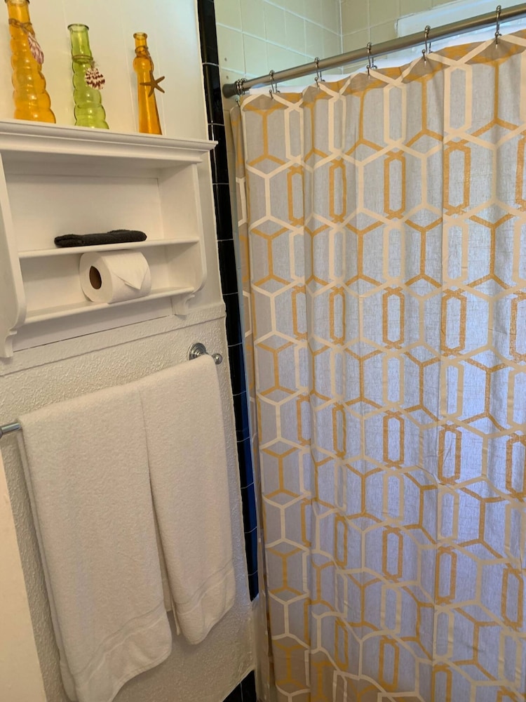 1BR Coastal Escape