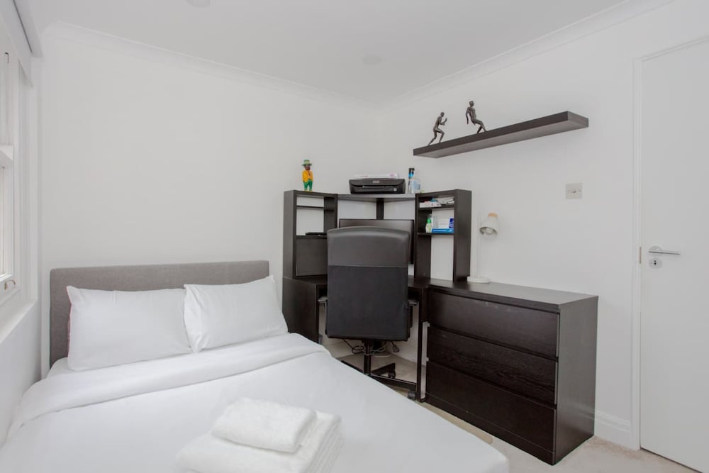 Homely 2 Bedroom Apartment in Maida Vale