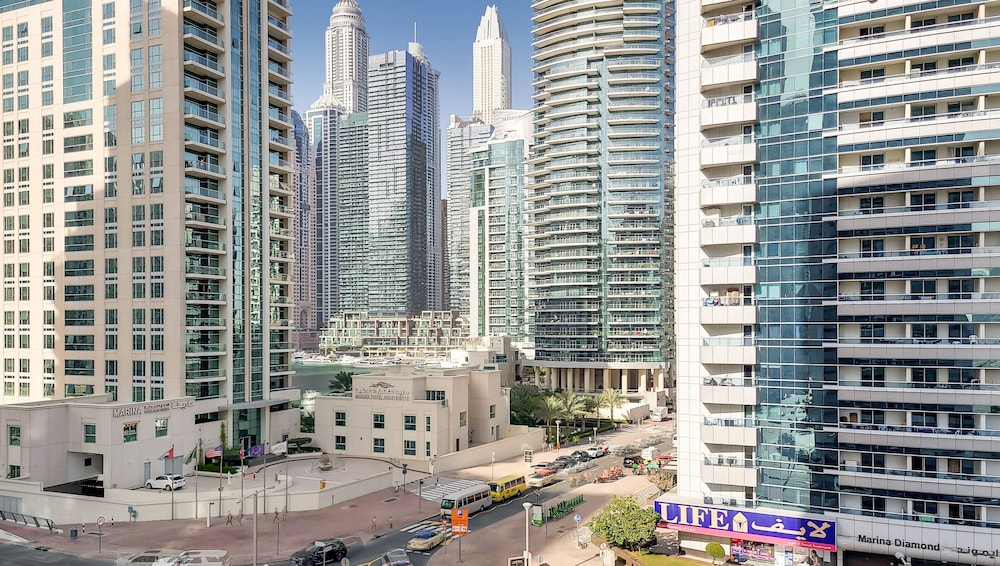 Manzil - Cozy 1BR in Dubai Marina w/ City Views
