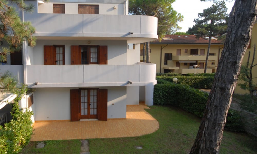 Relaxing Flat 700m From the sea