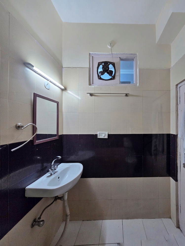Hotel City Gold - Hotel in Dharamshala