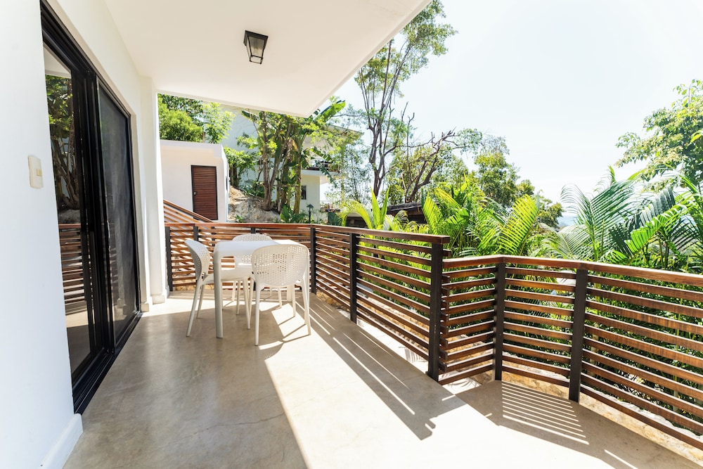 Sea View Paradise Retreat by Sea N' Rent