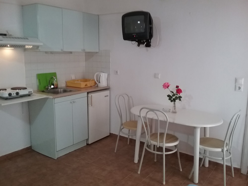 Ilona Apartments