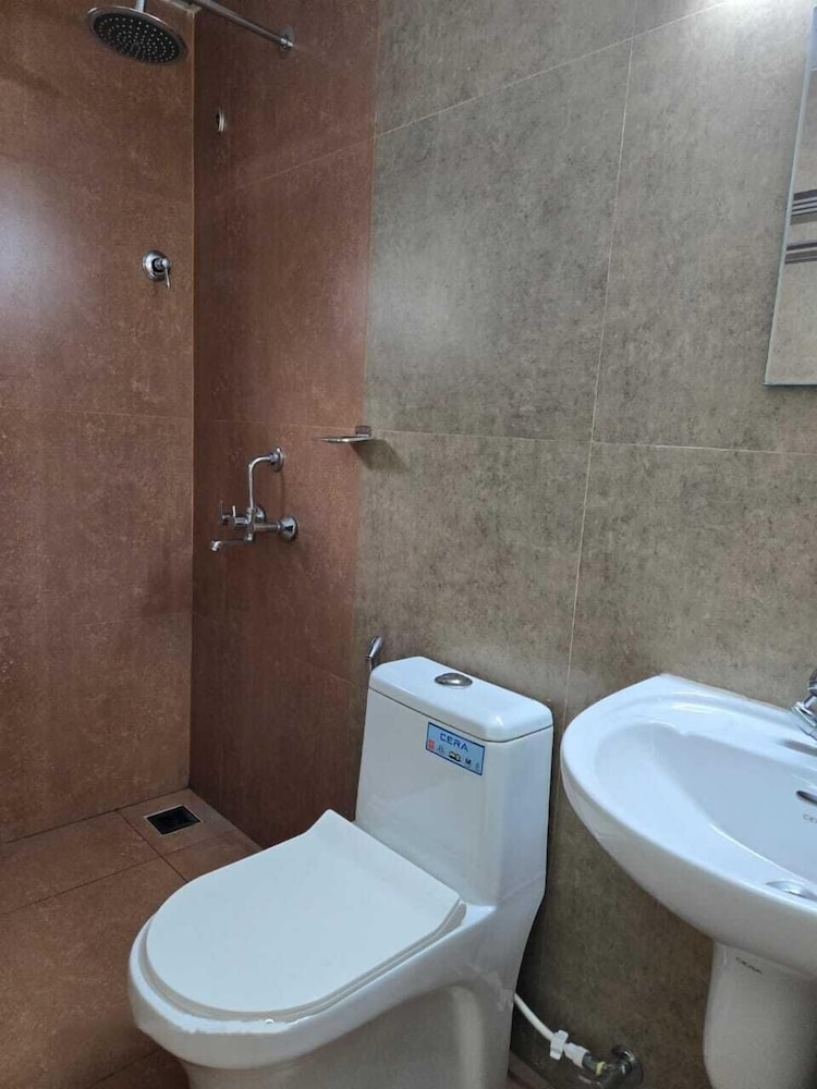 Centur Apartments