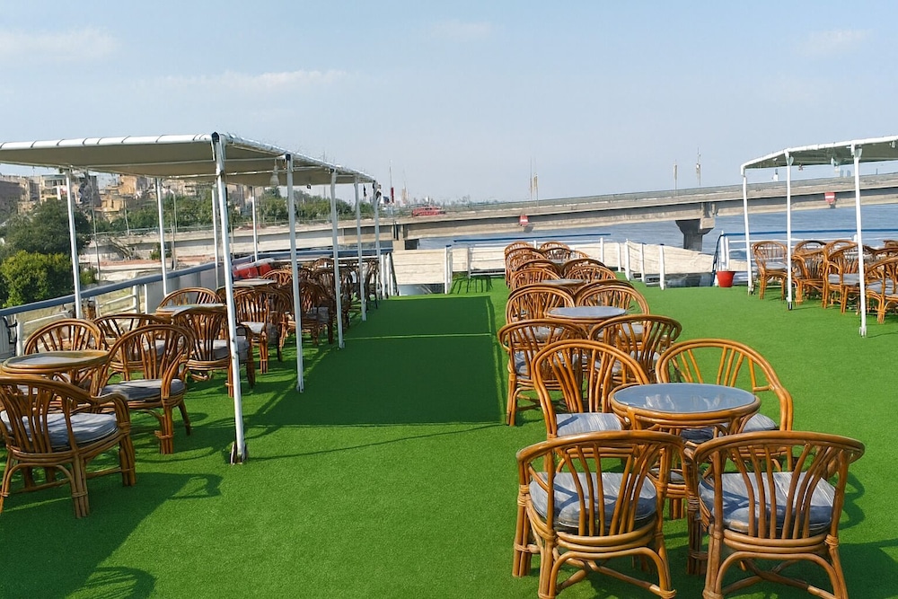 Nile Cruise Harmony every Monday from Aswan 3 nights and every Thursday from Luxor 4 nights