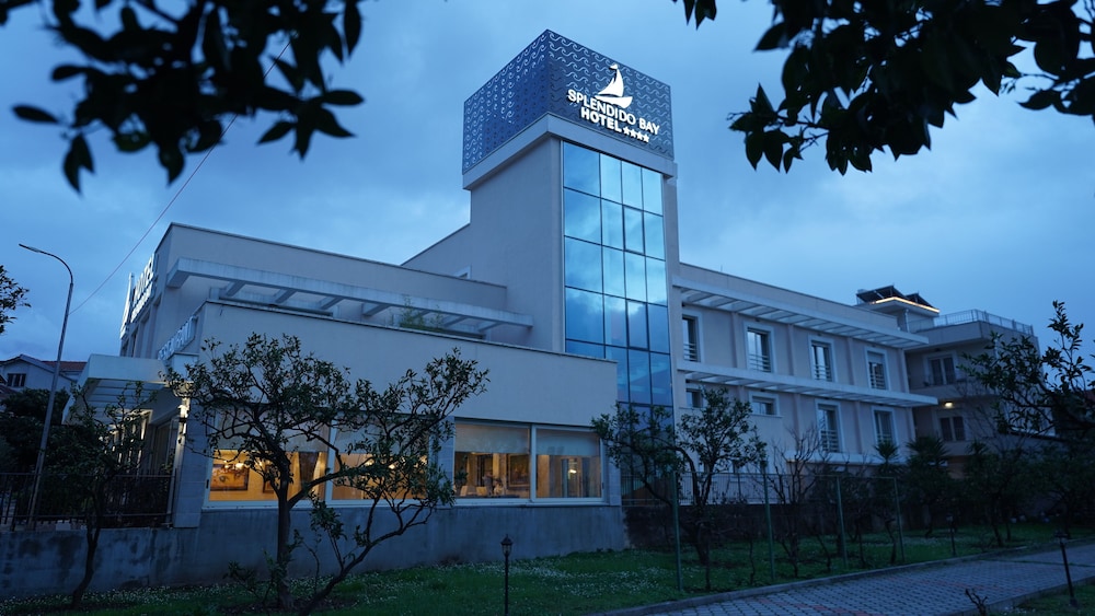 Hotel Splendido Bay Hotel 4* - Image 1